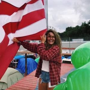 Meet your Posher, Christina